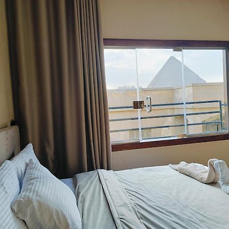 Magic Golden Pyramids View Hotel Kafret el-Gabal Екстериор снимка