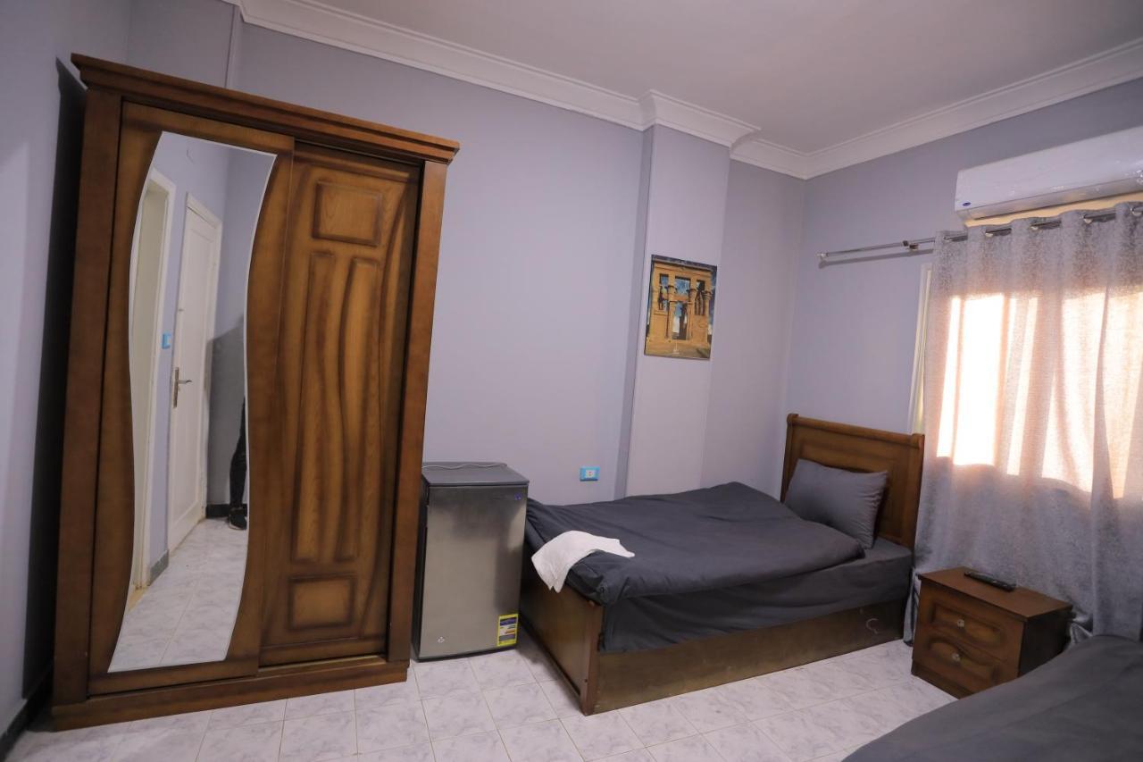 Magic Golden Pyramids View Hotel Kafret el-Gabal Екстериор снимка