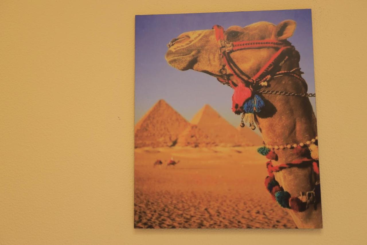 Magic Golden Pyramids View Hotel Kafret el-Gabal Екстериор снимка