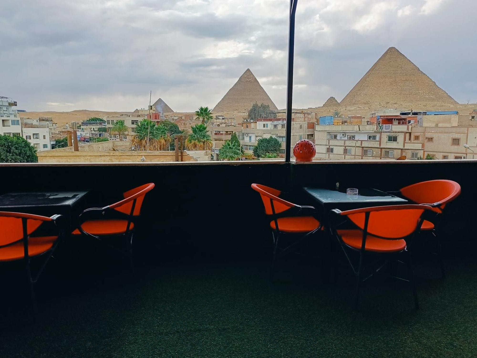 Magic Golden Pyramids View Hotel Kafret el-Gabal Екстериор снимка