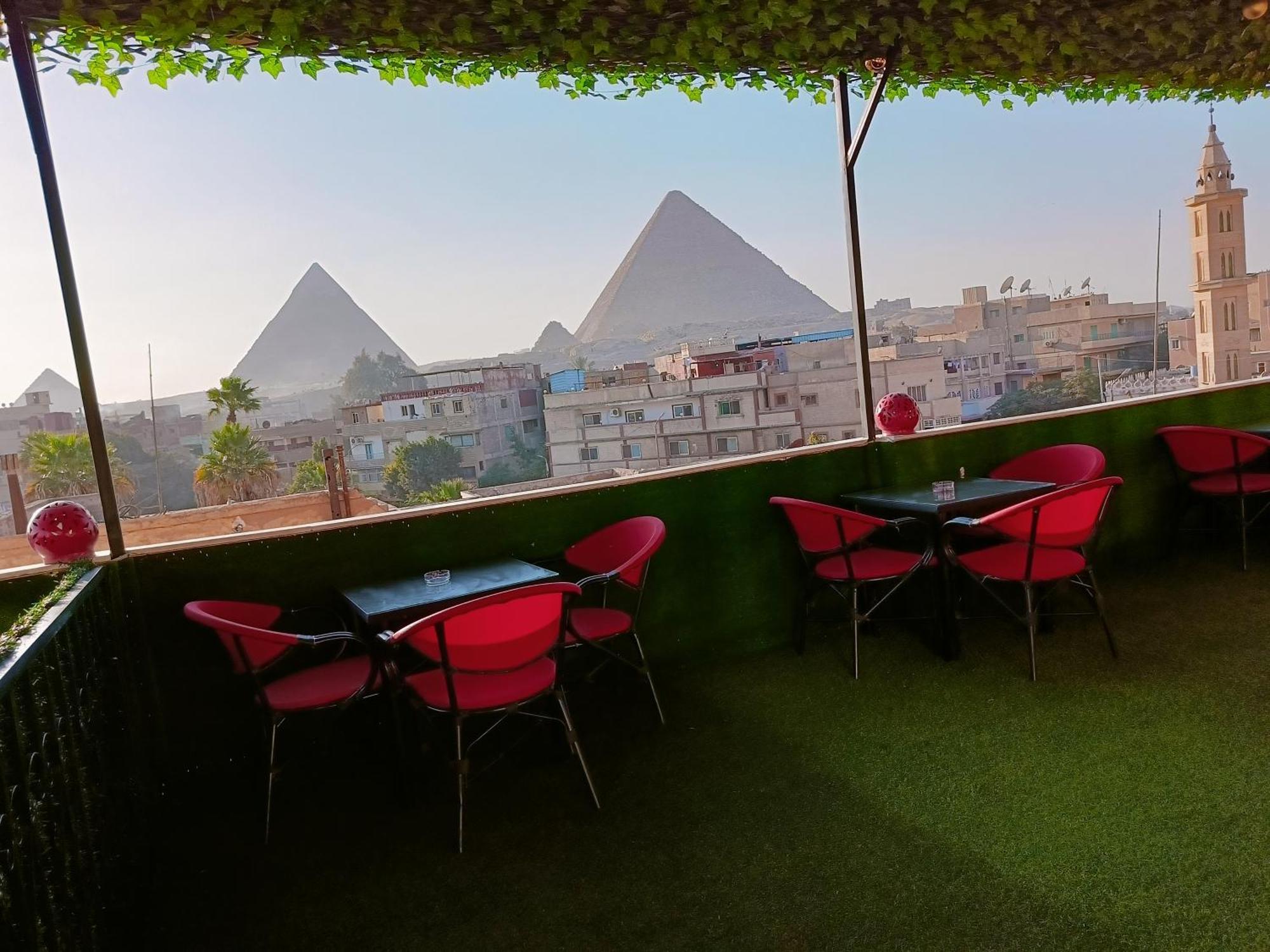 Magic Golden Pyramids View Hotel Kafret el-Gabal Екстериор снимка