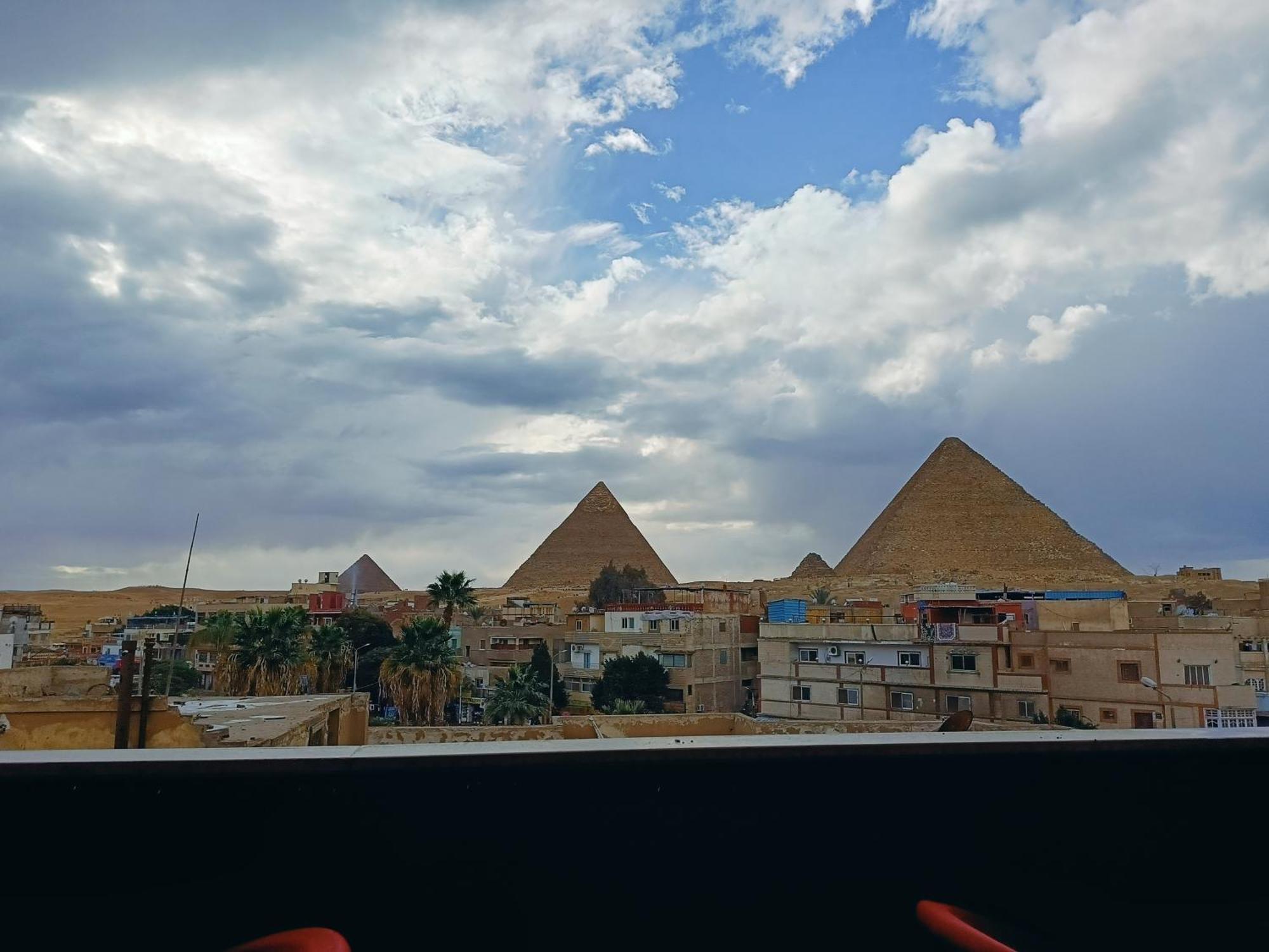 Magic Golden Pyramids View Hotel Kafret el-Gabal Екстериор снимка