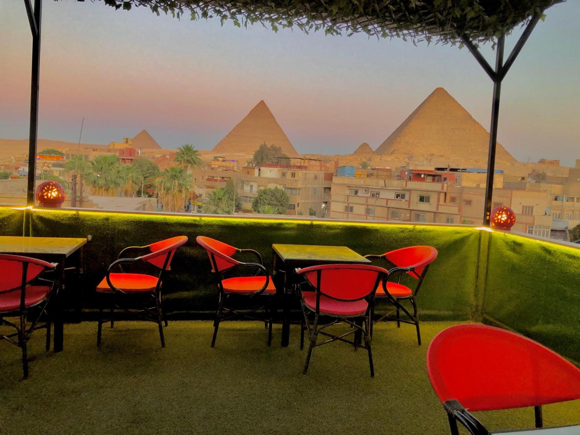 Magic Golden Pyramids View Hotel Kafret el-Gabal Екстериор снимка