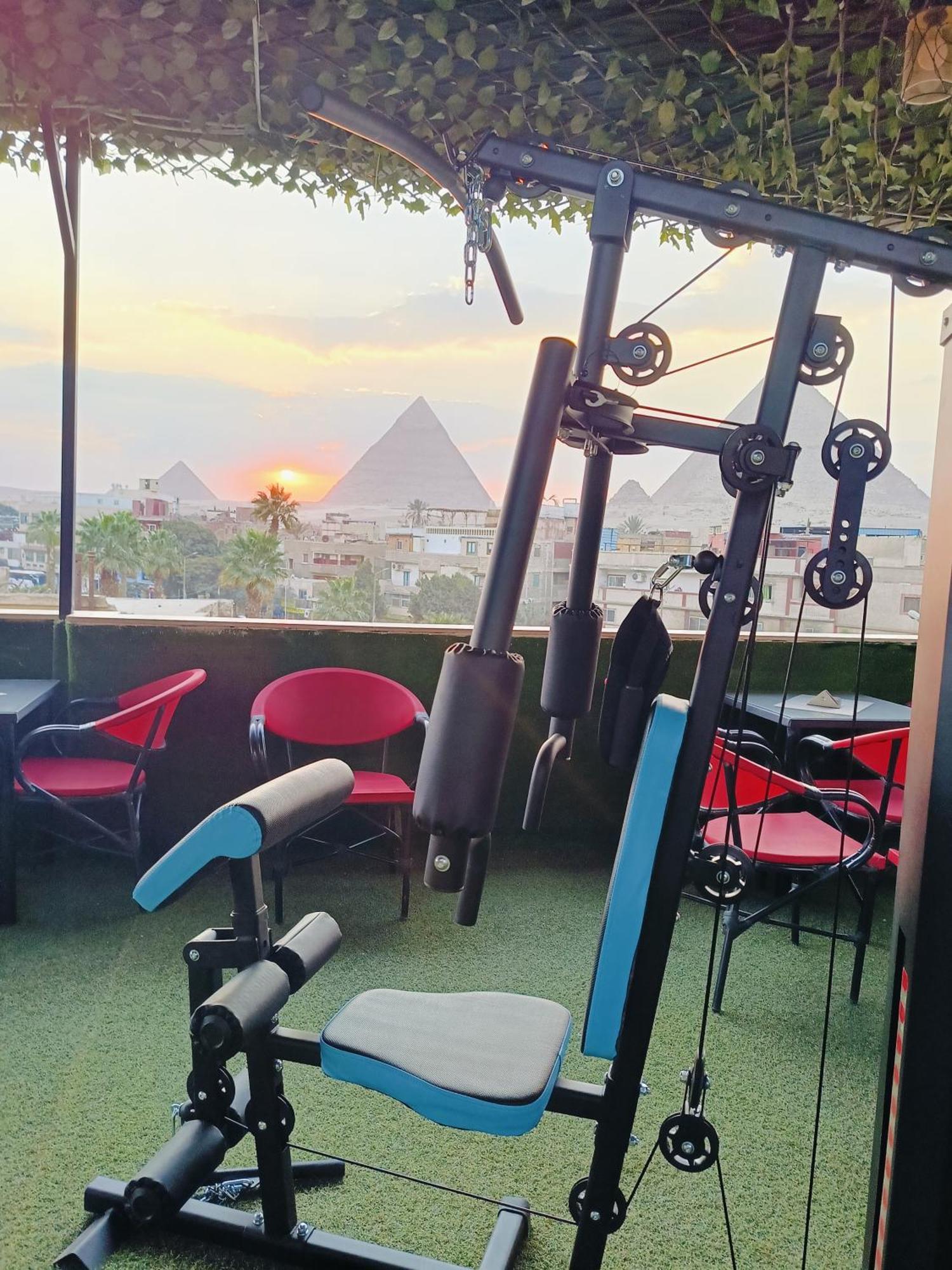 Magic Golden Pyramids View Hotel Kafret el-Gabal Екстериор снимка